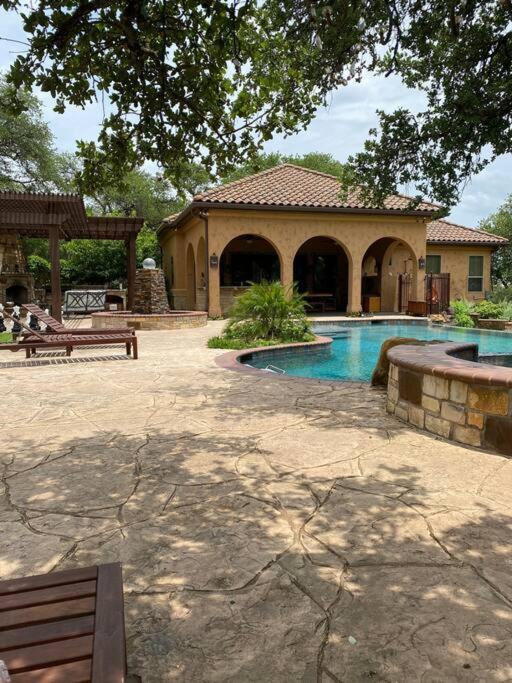 Villa At Cibolo Chase, A Private Resort With Pool Bulverde Exterior photo