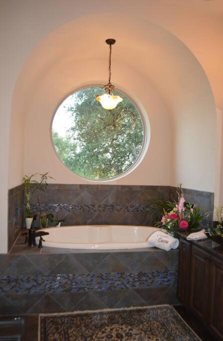 Villa At Cibolo Chase, A Private Resort With Pool Bulverde Exterior photo