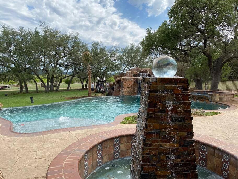 Villa At Cibolo Chase, A Private Resort With Pool Bulverde Exterior photo