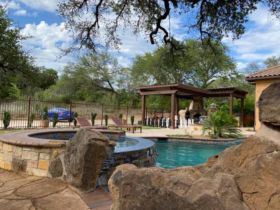 Villa At Cibolo Chase, A Private Resort With Pool Bulverde Exterior photo